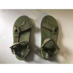 Zara girls-Boys sandals, green, hook & loop instep,  hook &loop ankle size 34/35